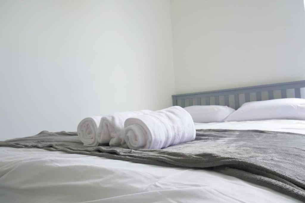 Discover Your Cozy Haven A Perfect Studio Getaway Leamington Spa Exterior photo