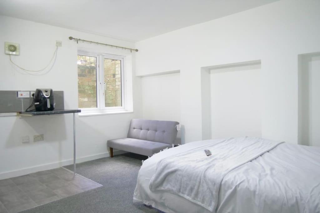 Discover Your Cozy Haven A Perfect Studio Getaway Leamington Spa Exterior photo