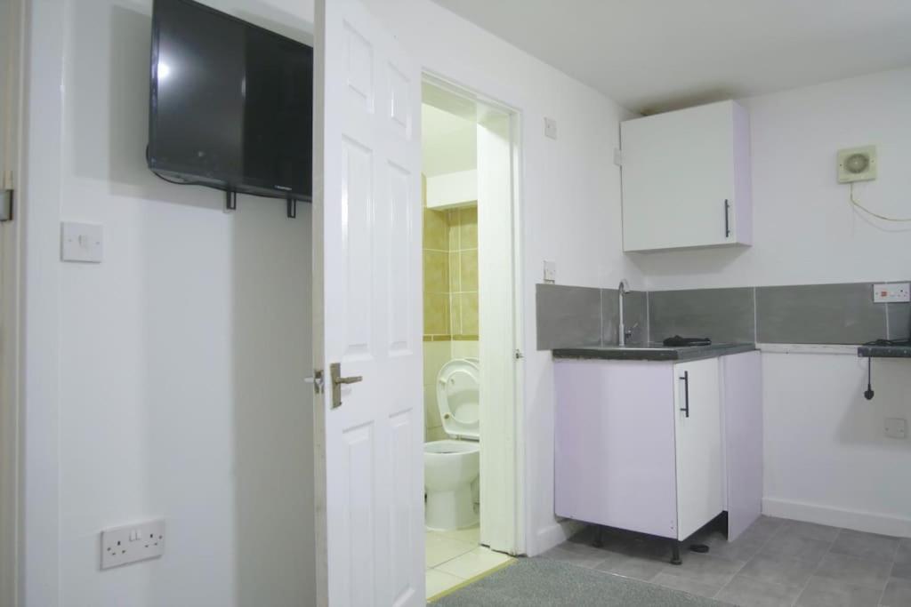 Discover Your Cozy Haven A Perfect Studio Getaway Leamington Spa Exterior photo